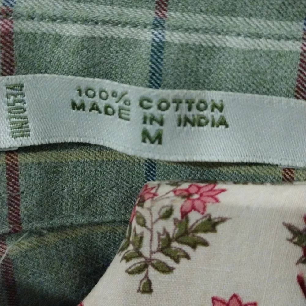 Men's Orvis size Medium dusty pistachio green check pattern button up - Picture 4 of 5